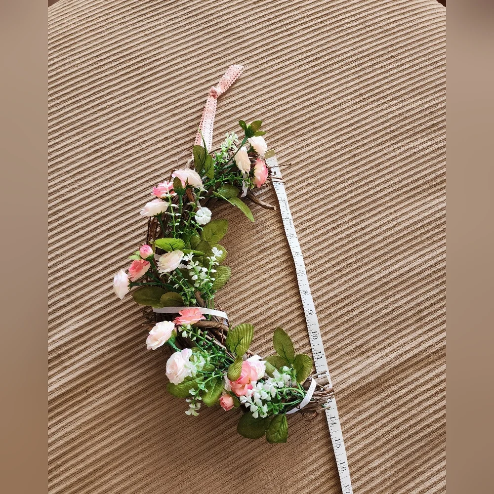 Sweetheart Rose Crescent Moon Wreath